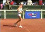 Zobacz jak jęczy ta tenisistka (wideo)