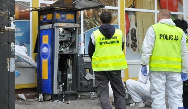 W Żorach doszło do próby kradzieży pieniędzy z bankomatu. Podobne zdarzenie miało miejsce w Olsztynie w 2015 roku (na zdj.).