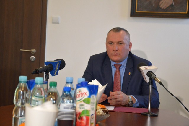 Stanisław Sobieraj został przewodniczącym Rady Miejskiej po tym, jak poprzedni przewodniczący Rafał Weber otrzymał mandat posła PiS i poszedł pracować do Sejmu