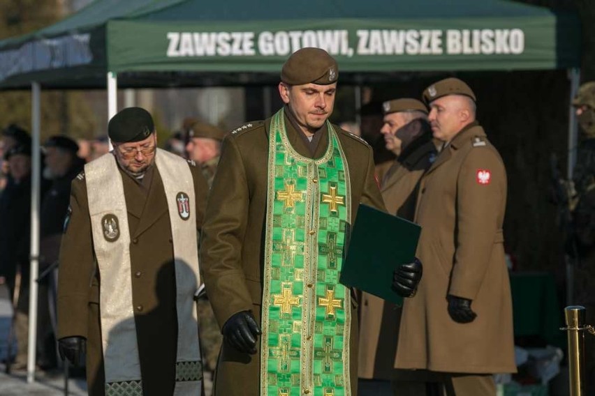 Kraków. Kolejni żołnierze Obrony Terytorialnej przysięgali wiernie służyć ojczyźnie [ZDJĘCIA]