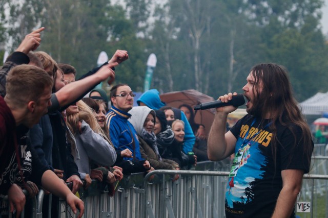 We wtorek ruszyły koncerty na dużej scenie na błoniach Politechniki Opolskiej. Doskonałą zabawę na zapewnili: Brand New Cadillacs, Kabanos, Jelonek. Gwiazdą wieczoru był Big Cyc. Zobaczcie zdjęcia!