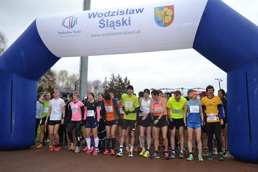 IX Półmaraton Wodzisławski: Ponad 300 osób w biegu