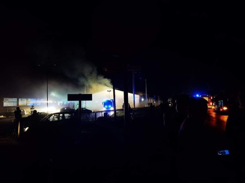 Pożar marketu Biedronka w Wielkopolsce.