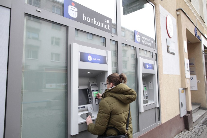 Awaria PKO BP: Bankomaty nie działają. PKO wydało...