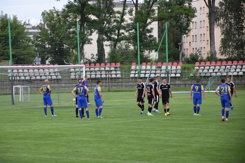 Regionalny Totolotek Puchar Polski. Korona II Kielce pokonała Neptun Końskie i zagra w finale [ZDJĘCIA, WIDEO, BRAMKI Z MECZU]