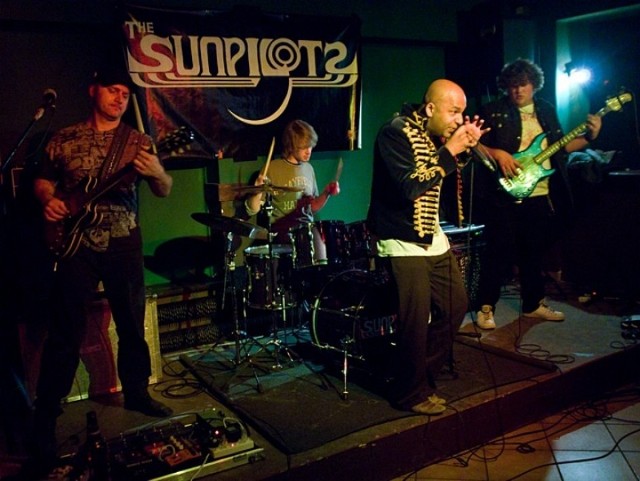 W czasie gali wystąpi zespół The Sunpilots z Sydney w Australii, grający muzykę, która jest mieszanką klimatów zbliżonych do Pearl Jam, Radiohead i The Cure.