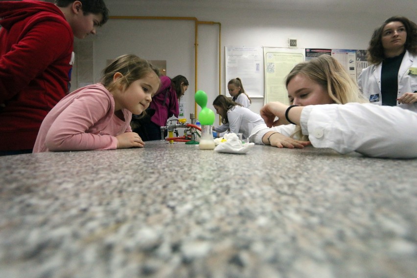 Noc Biologów 2019 w UMCS. Nauka jest taka ciekawa (ZDJĘCIA)