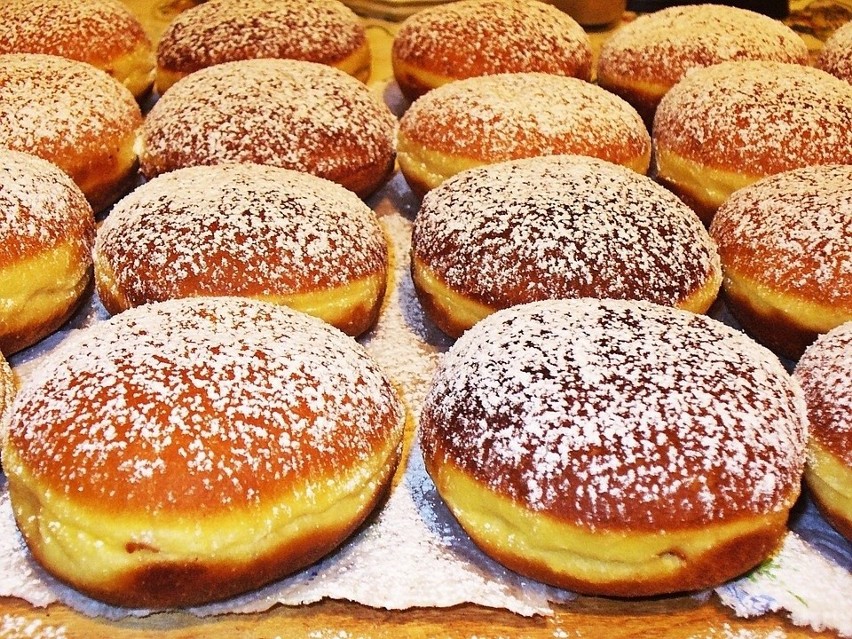 Pączki pieczone: PRZEPIS NA PĄCZKI Z PIEKARNIKA. Bez...