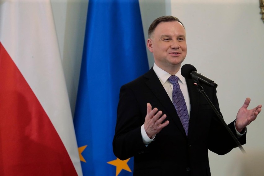 Także Andrzej Duda złożył już stosowny projekt, w którym...