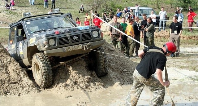 Na początku maja w pierwszej rundzie Pucharu Polski Off-Road w Bojanowie wystartuje około 100 samochodów napędzanych na cztery koła.