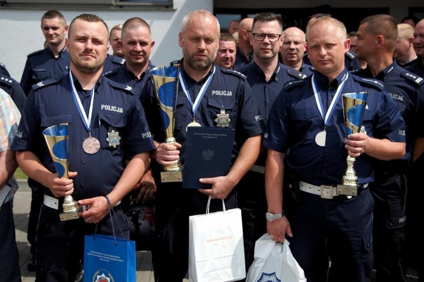 Policjant Marcin Gawłowski z Włocławka zajął III miejsce w konkursie "Policjant Ruchu Drogowego"