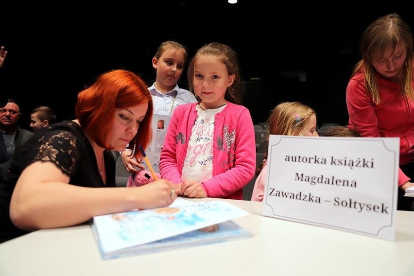 Premiera kolejnego tomu książki "Isa, córka Wiatru" w Pacanowie. Była autorka Magdalena Zawadzka-Sołtysek (ZDJĘCIA)