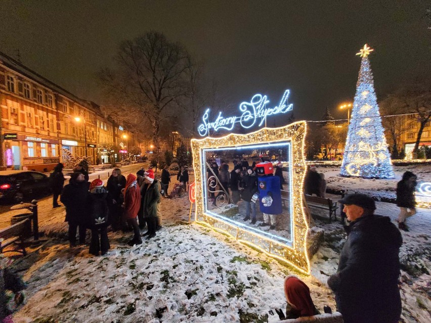 Świąteczne iluminacje w Słupsku. Miasto gotowe na święta...