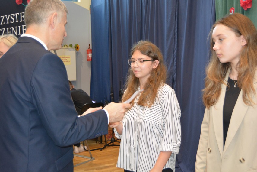 Ostrołęka. Zakończenie roku szkolnego w II LO. 24.06.2022