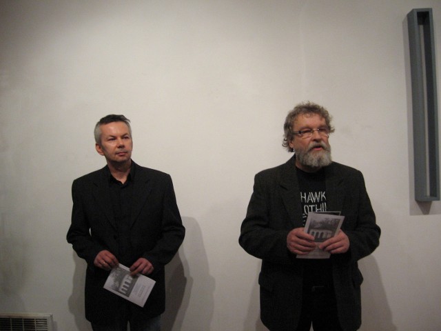 -Cieszymy się, że nawiązujemy coraz szersze kontakty z uczelniami- mówił Wiesław Jelonek( z prawej)  witając gościa-Jarosław Dzięcielewski z lewej 