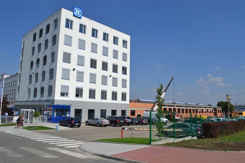 Kolejne miejsca pracy w nowym Centrum firmy ZF TRW w Częstochowie 