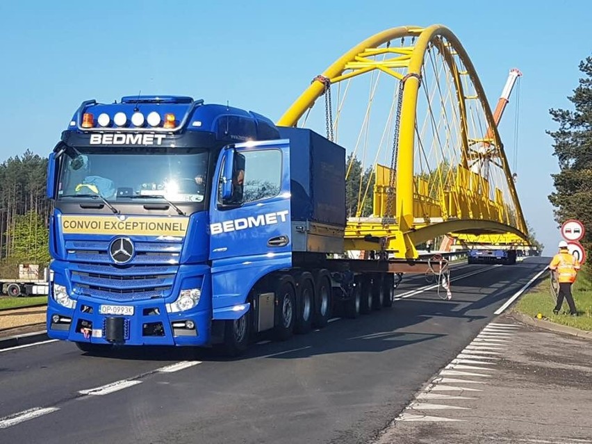 Przewożą ładunki, których inni nie dają rady. Opolska firma BEDMET jest europejskim liderem transportu ponadnormatywnego