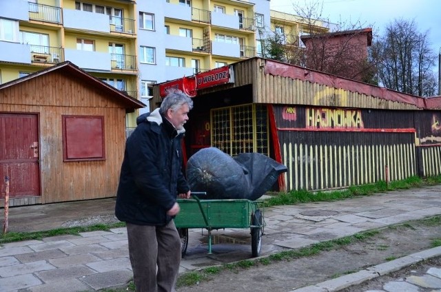 Wojciech Rynarzewski zabrał ze sobą rzeźbę głowy Włodzimierza Lenina, która znajdowała się na dachu klubu