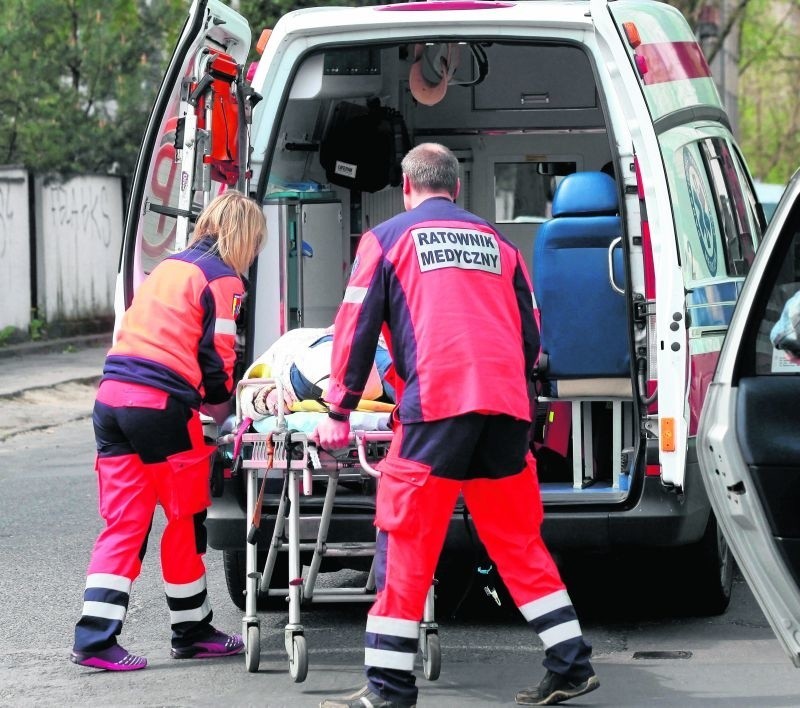 Mandaty dla pacjentów za wezwanie karetki pogotowia