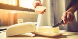 Codzienne jedzenie masła mieć opłakane skutki dla Twojego organizmu. Jakie konkretnie?