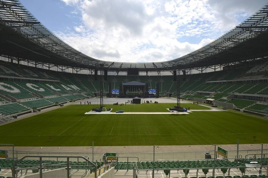 Wrocław: Koncert Linkin Park już dziś. Zobaczcie scenę na stadionie (ZOBACZ)