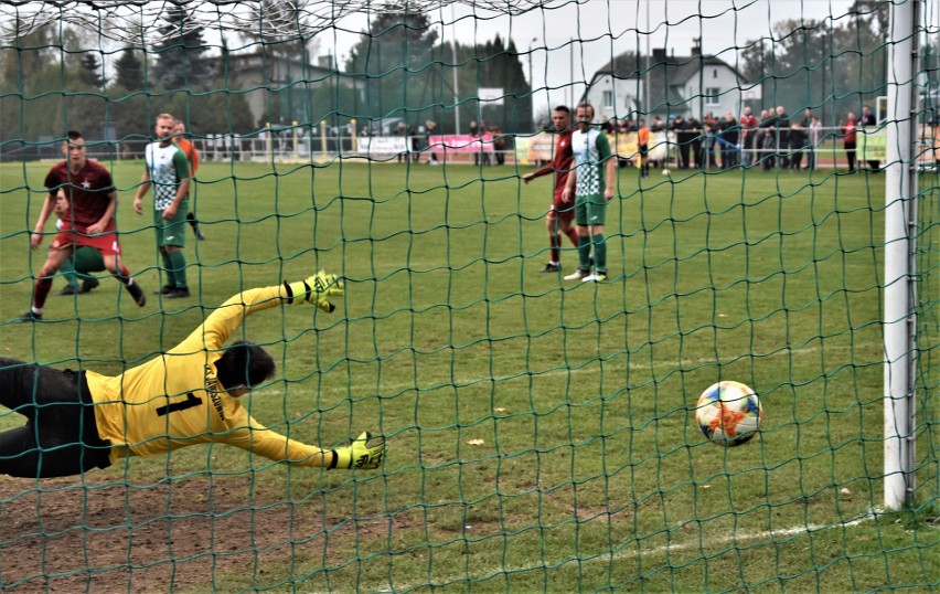 4. liga. Jawiszowice miały fizyczną przewagę, ale gole strzelała młodzież Wisły II Kraków