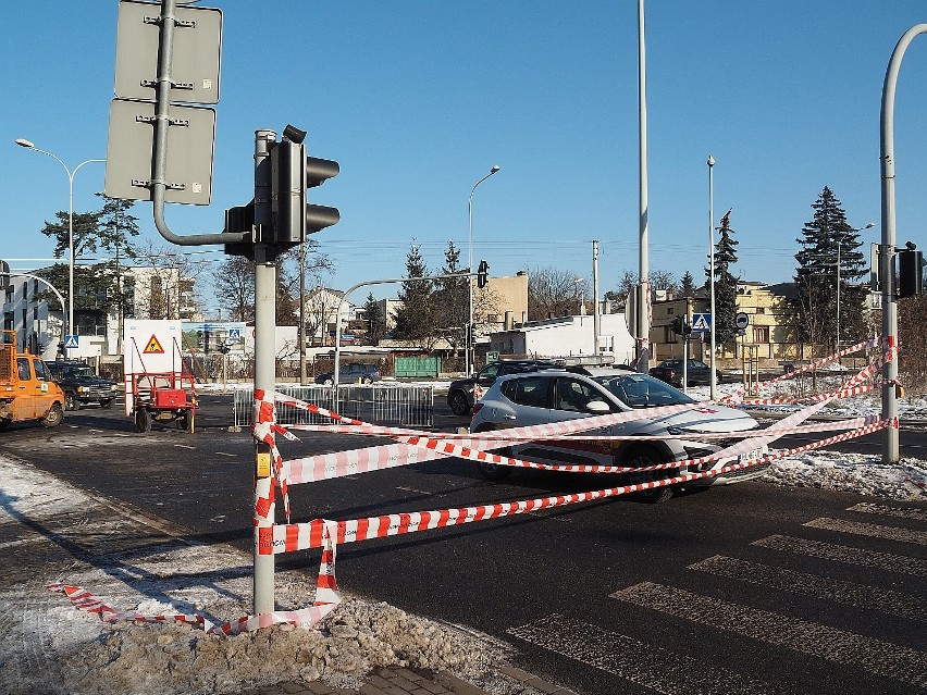 Aktualizacja. Wielka awaria wodociągowa na ulicy Rudzkiej w Łodzi! Autobusy jadą objazdami. Druga na ulicy Kaliskiej, wieżowce bez wody