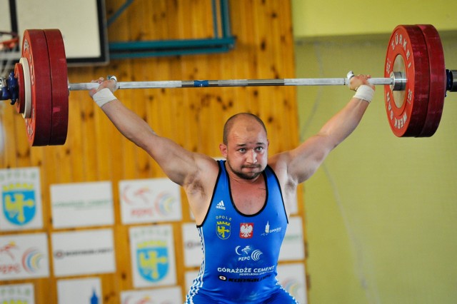 Krzysztof Zwarycz z Budowlanych wydaje się być w najlepszej dyspozycji spośród mężczyzn i to on ma się pokusić o medal.