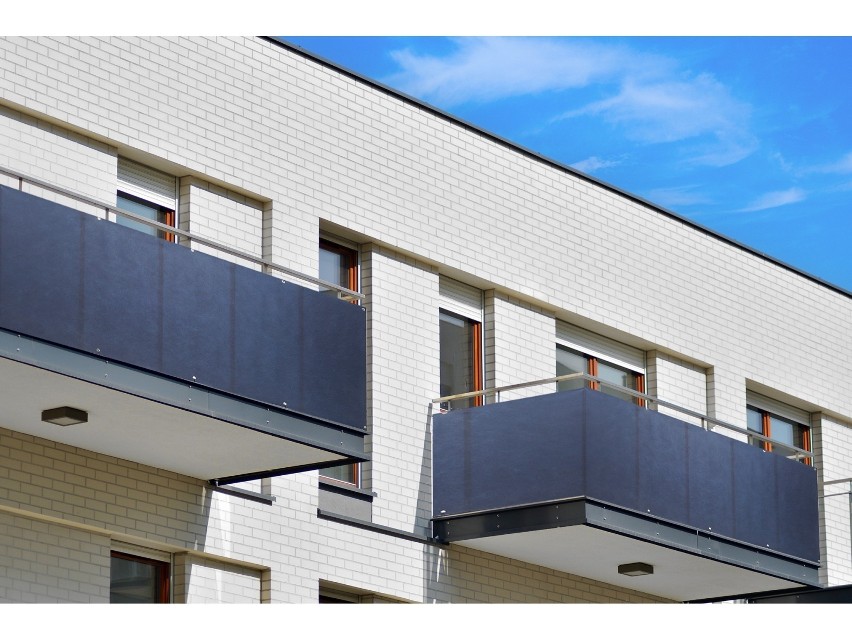 Osłony balkonowe Cover-It: Jak chronić się przed wścibskimi sąsiadami?