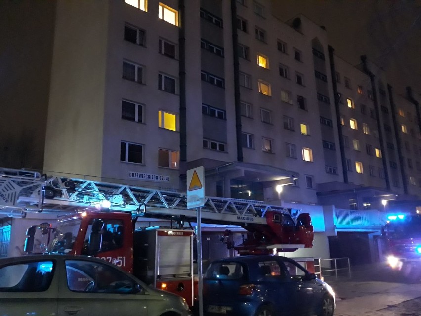 Przed godziną 17 strażacy otrzymali informację o pożarze w...