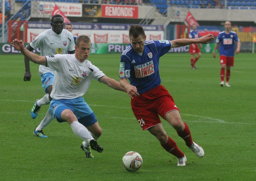 Piast Gliwice - Kolejarz Stróże 2:0. W Gliwicach pachnie ekstraklasą! [ZDJĘCIA]