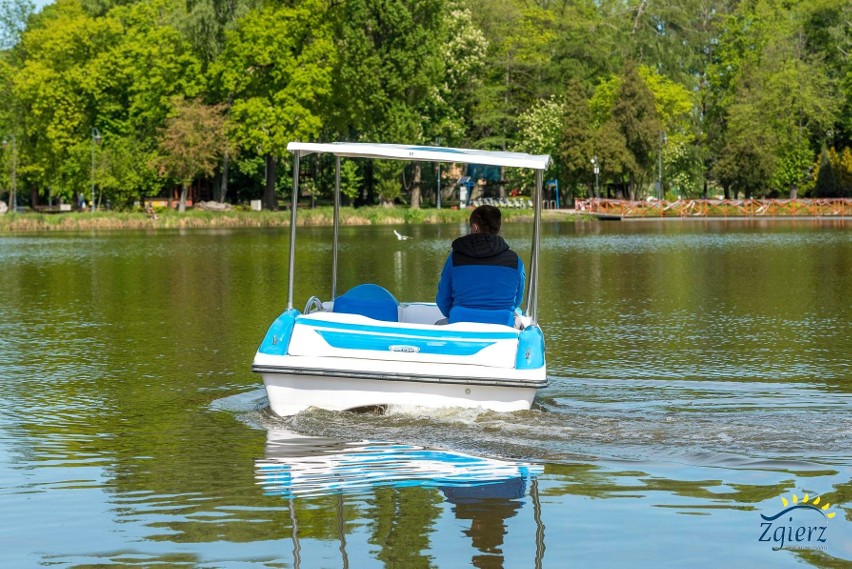 Zgierz: od soboty w parku dostępne będą łódeczki z napędem elektrycznym