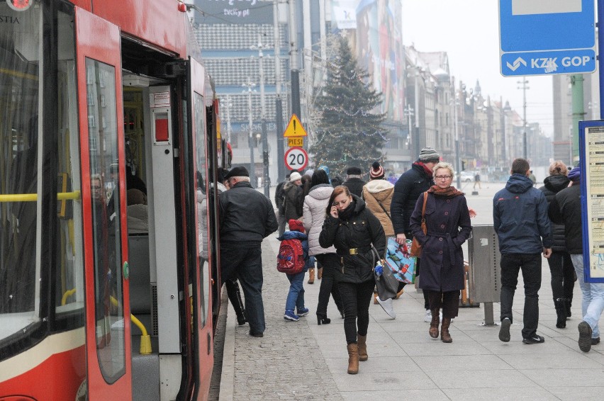 W Katowicach zima trzyma. Ujemne temperatury to nic, skoro w...