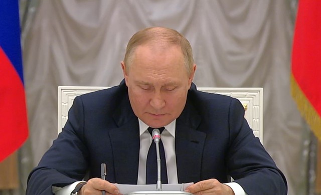 Prezydent Federacji Rosyjskiej Władimir Putin na spotkaniu z kierownictwem Dumy Państwowej odniósł się do wojny na Ukrainie
