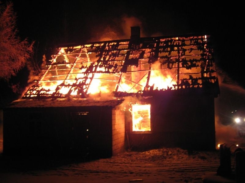 Informacje o pożarze domu w miejscowości w Posejnelach w...
