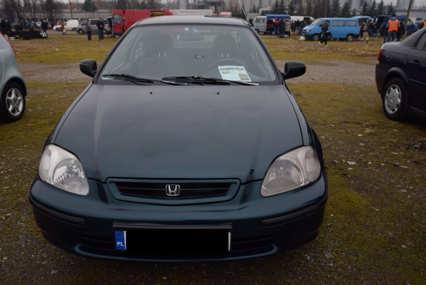 Honda Civic - rok produkcji 1996, z silnikiem 1.4 benzyna....