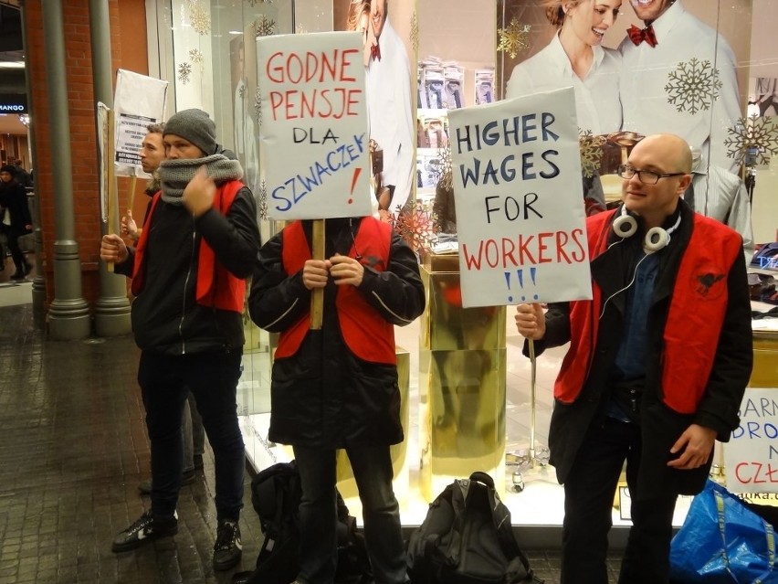 Stary Browar: Protestowali przeciwko wyzyskowi szwaczek....