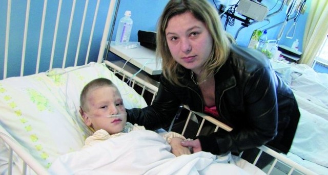 &#8211; Pawełek jest bardzo poobijany. Przeżył szok i jest bardzo przestraszony &#8211; mówi Katarzyna Szczęsna, mama 6-latka, który był jednym z poszkodowanych w wypadku.