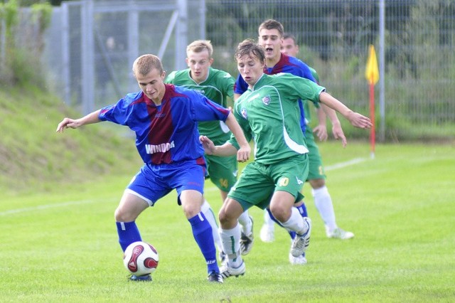 Patryk Zięba (z piłką) strzelił zwycięskiego gola dla Wulkana Windoor w meczu z Energią.
