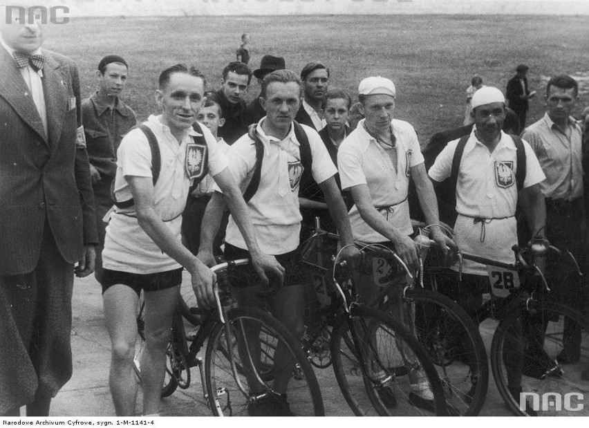 Wyścig kolarski Tour de Pologne (Dookoła Polski) przed II wojną. Oglądaj ZDJĘCIA