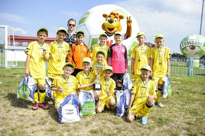 Zwycięska drużyna chłopców z Juventy Starachowice.