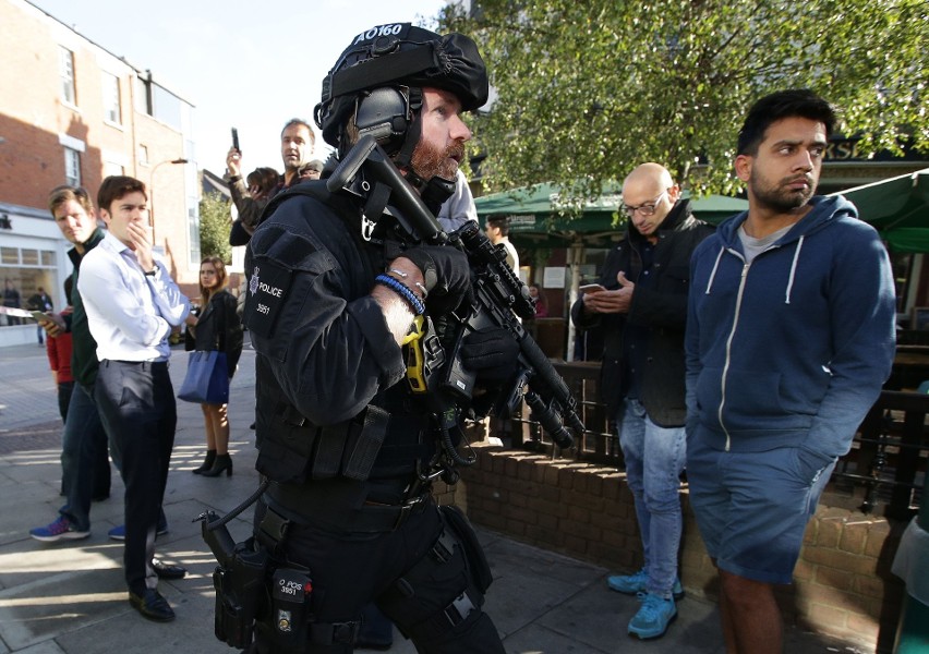 Wielka Brytania: Zamach w Londynie, eksplozja na stacji metra Parsons Green. Kto jest sprawcą?