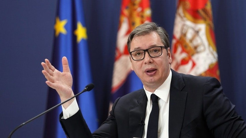 Aleksandar Vučić, prezydent Serbii, dostosował się do...