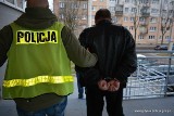 Fałszywy poborca podatkowy zatrzymany w Gdyni. Usłyszał siedem zarzutów