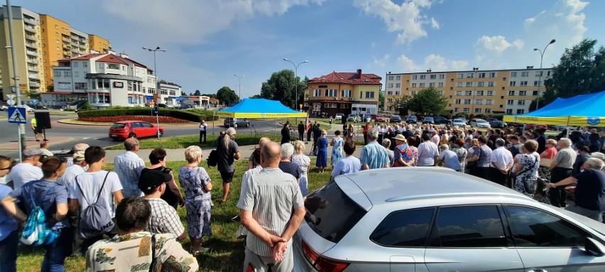 Tarnobrzeg. Ksiądz prałat Michał Józefczyk patronem ronda. "Był ojcem wielu dzieł" (ZDJĘCIA)