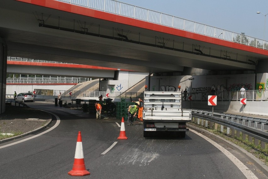 Wypadek na węźle DK86 i A4 w Katowicach. Przewrócił się TIR...