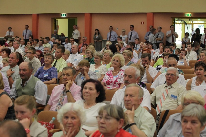 Kongres Świadków Jehowy w Sosnowcu rozpoczęty