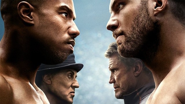 Creed IIAdonis Creed (Michael B. Jordan) stara się pogodzić sprawy osobiste z treningami do najważniejszego bokserskiego pojedynku w karierze. Będzie musiał stanąć na ringu do walki z przeciwnikiem pośrednio związanym z tragedią, która dotknęła niegdyś jego rodzinę. Ma jednak szczęście, w jego narożniku jest Rocky Balboa (Sylvester Stallone), który wspiera go we wszystkich trudnych chwilach. Razem stawiają czoło demonom przeszłości, poddają w wątpliwość wyznawane przez siebie wartości i bronią wspólnego dziedzictwa. Powrót do korzeni pozwoli im zrozumieć, że nie ma w życiu nic ważniejszego niż rodzina. Druga część hitu z Michaelem B. Jordanem (Czarna Pantera) oraz wyróżnionym Złotym Globem Sylvesterem Stallone’em (Rocky) w rolach głównych. Produkcja zdobyła trzy nominacje do Czarnych Szpul.mat. prasowe HBO GO