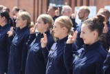 Ślubowanie policjantów z Dolnego Śląska. Nowi funkcjonariusze zostali przyjęci do służby 