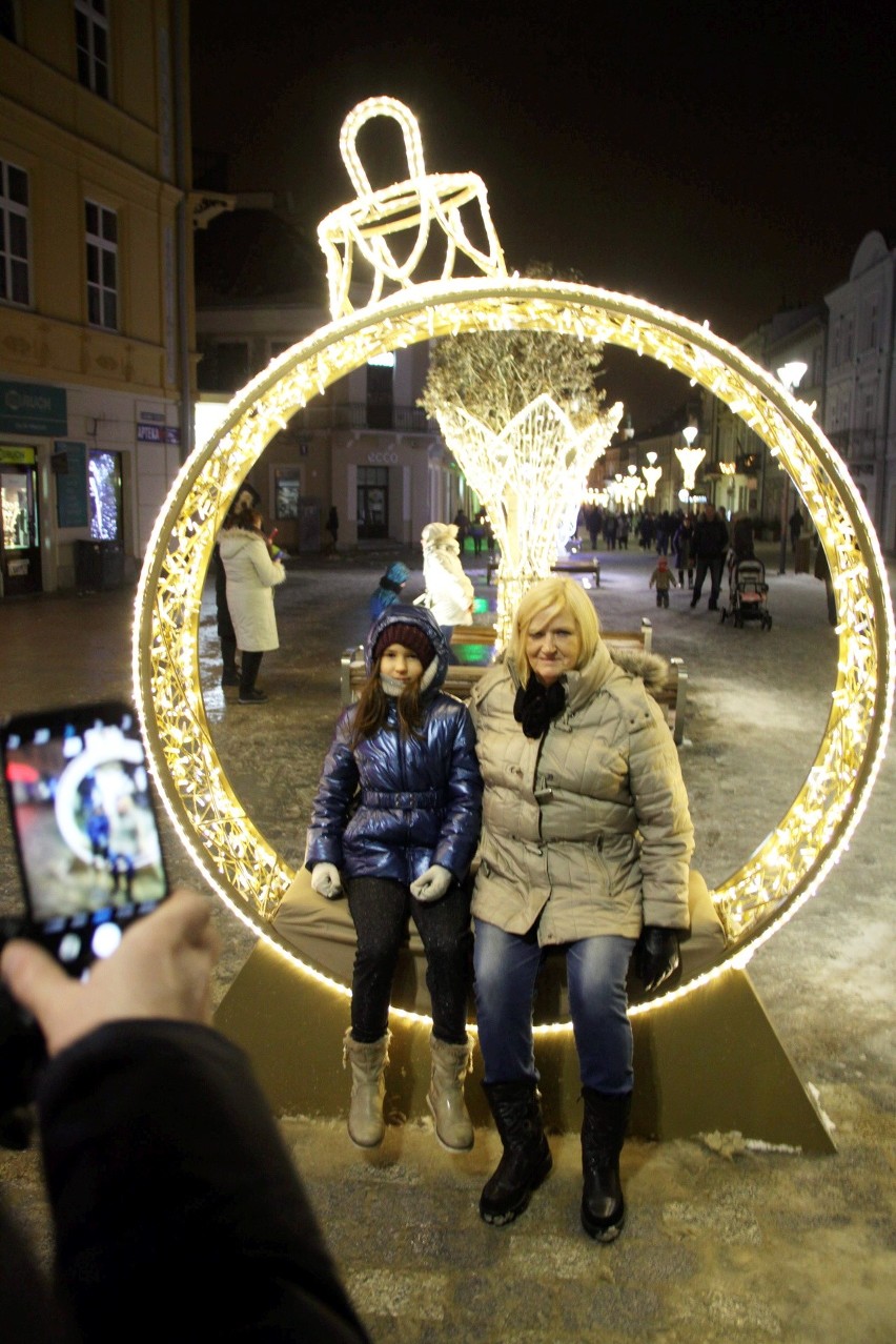 Boże Narodzenie w Lublinie. Spacery wśród iluminacji (ZDJĘCIA)